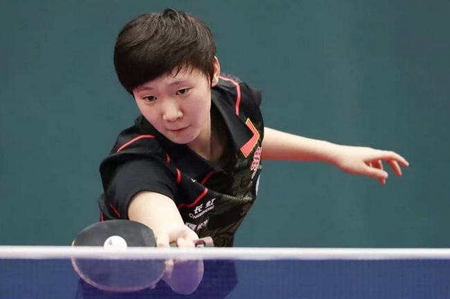 阵容却引发 阵容却引发